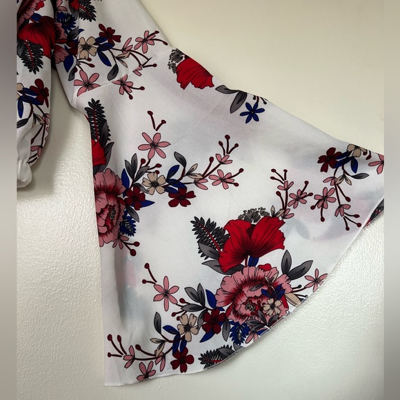 Shein top - Picture 3 of 4